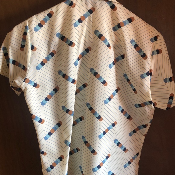 1970s vintage dagger collar button down women’s blouse - Picture 2 of 4